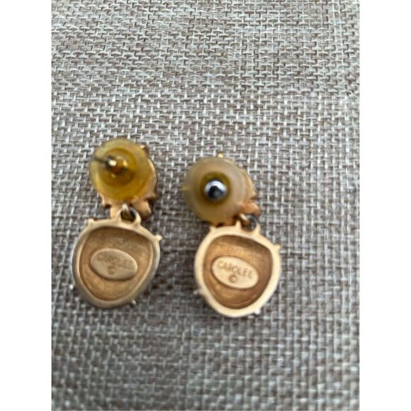 Vintage Signed Carolee Matte goldtone 1.25” Retro Pierced Dangle Earrings Hinged - Picture 2 of 4